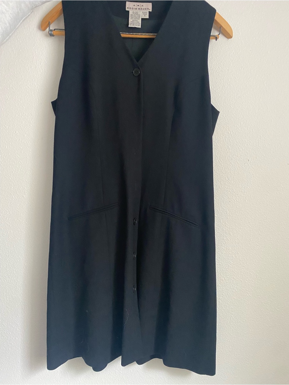 Eddie Bauer Black Sleeveless V-Neck Button-Front Dress